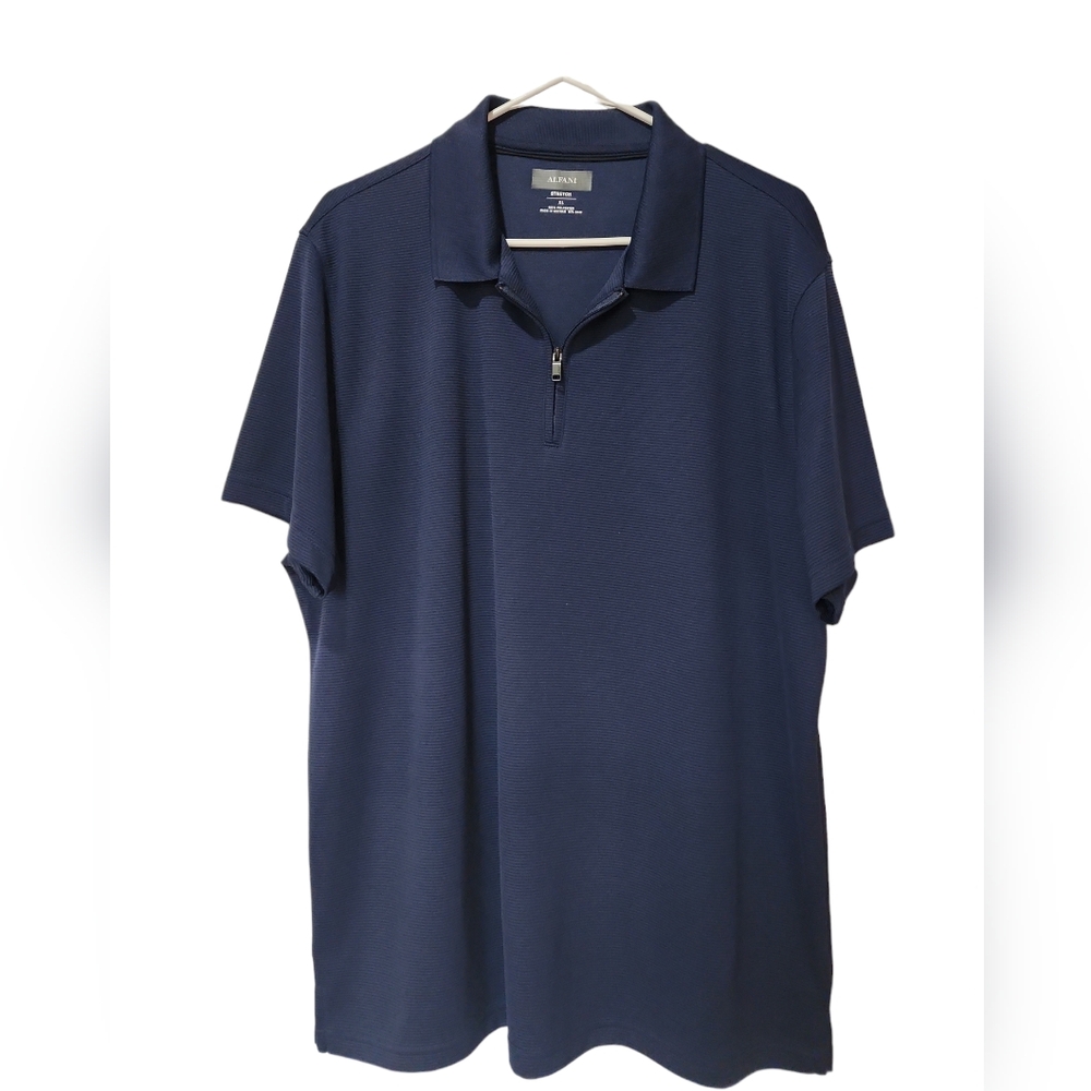 Alfani Xl men's pullover partial zip front short sleeved ribbed shirt. Nwot